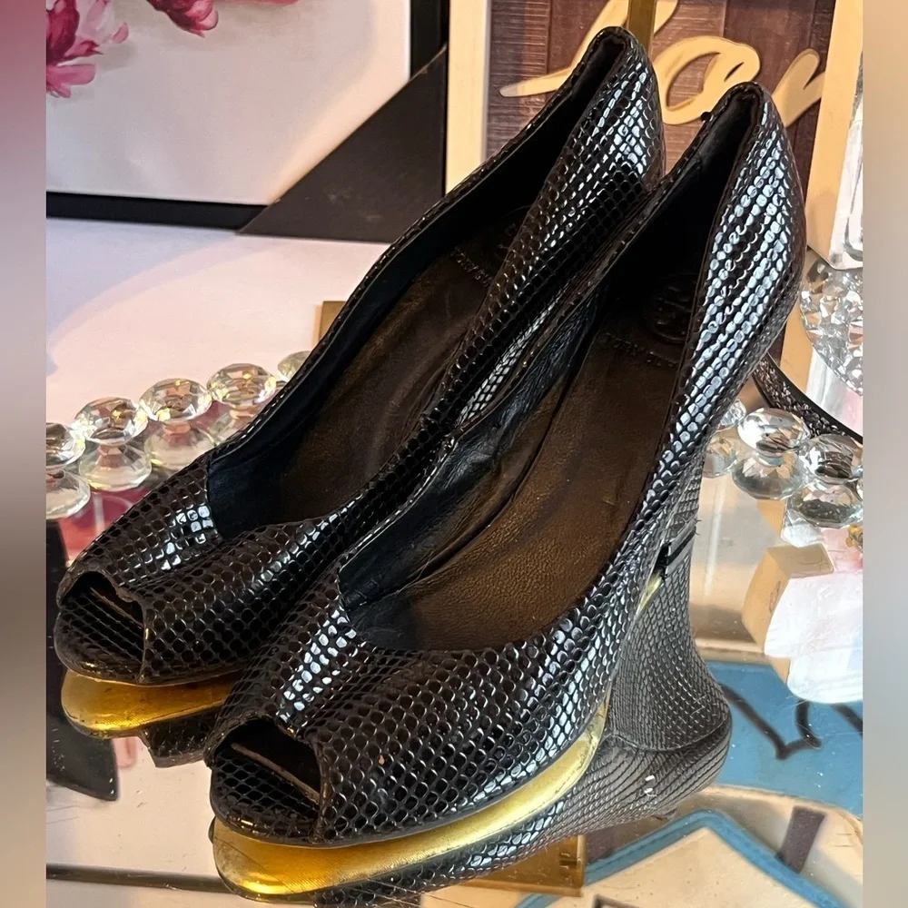 Tory Burch Jude Platform black, snake-embossed leather size 9.5